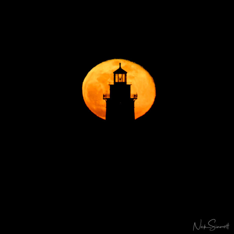 Full Moon Rising - Chicago Harbor Lighthouse - Chicago Photography School